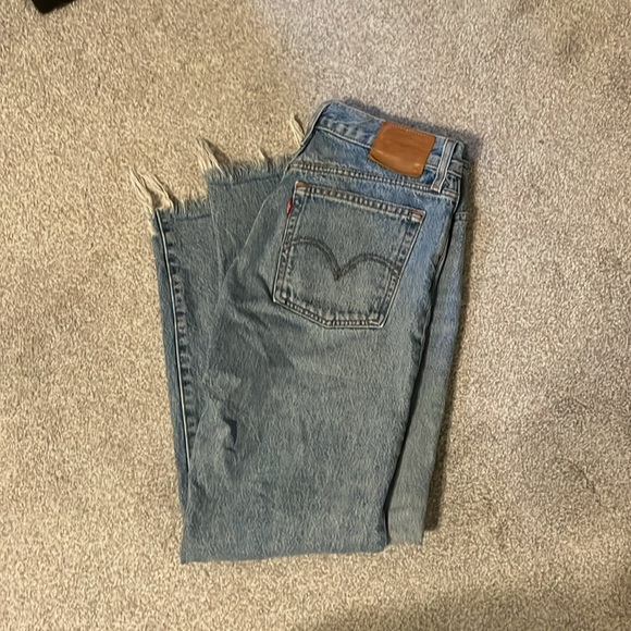 SOLD - Levi's wedgie pants - Picture 3 of 3
